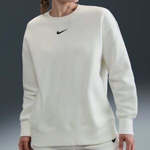 Nike Phoenix Fleece
Women's Oversized Crew-Neck Sweatshirt 4x NWT
